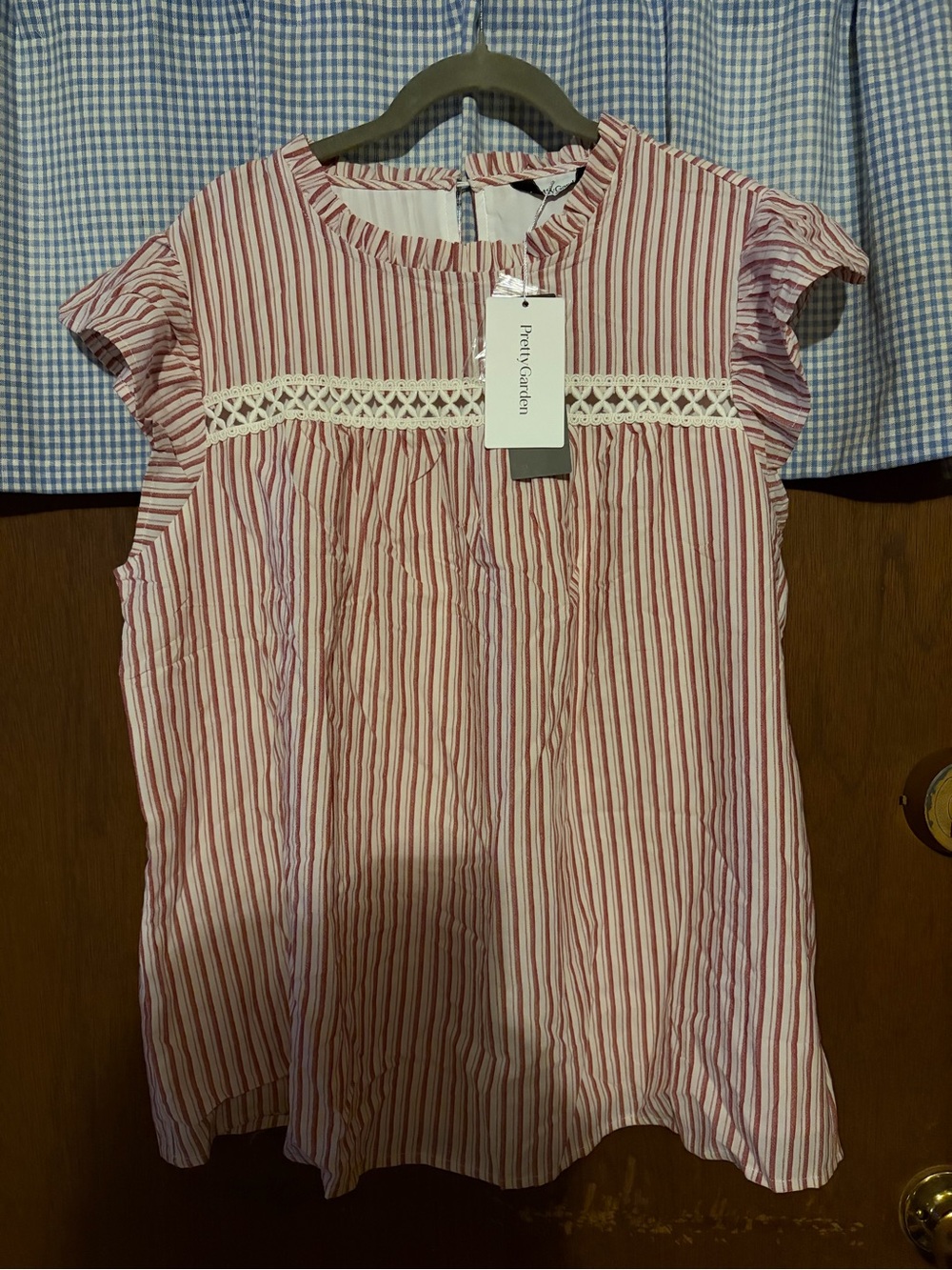 Pretty Garden Striped Women’s Top Size XL